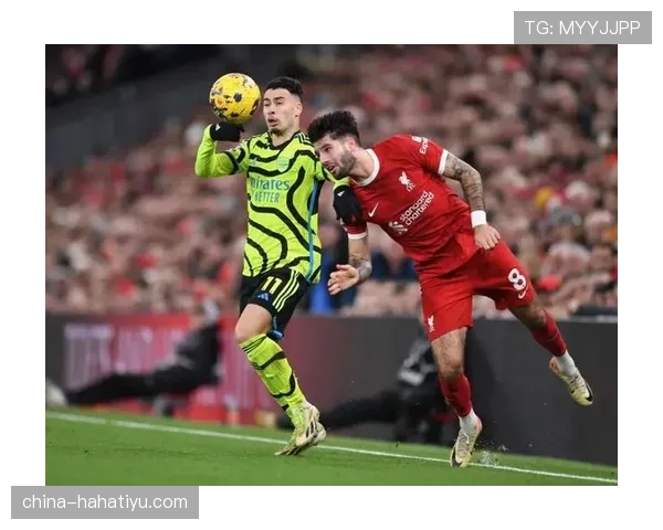 利物浦边路持续施压，阿诺德传中主导强强对话进攻趋势